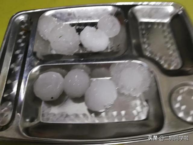 昨晚，山东14市遭遇冰雹天气！最大鸡蛋个头等于
