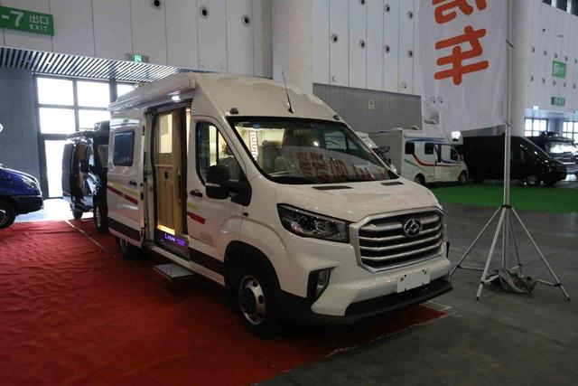 國(guó)六V90 B型房車(chē) 用空間創(chuàng)意打動(dòng)你的順旅房車(chē)