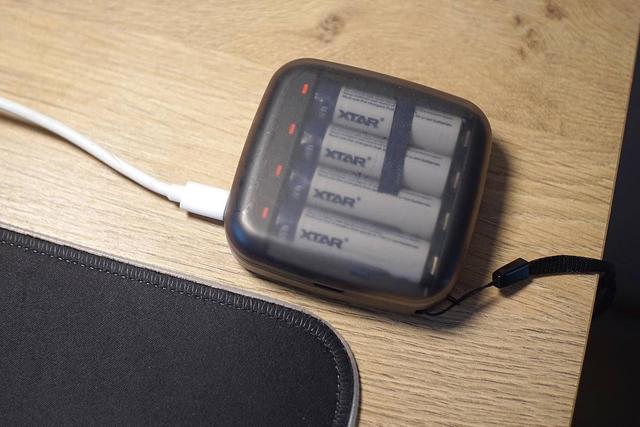 小物件提升居家幸福感，简评XTAR BC4充电器