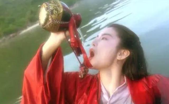 娱乐圈当小三未得善果的女星，李嘉欣最坦白，