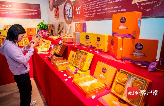 水晶宫月饼|现场展示手工制饼 海南水晶宫举办2020年月饼上市品鉴会