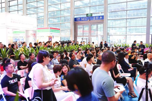 “体验时代，社交助力项目出彩”首届中国城市发展论坛圆满举行
