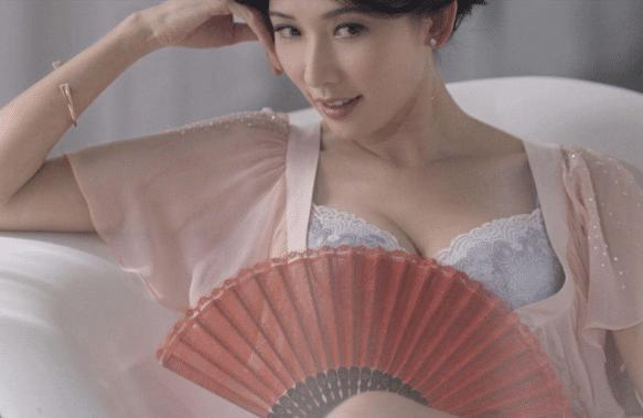 林志玲那时有多撩人？那年她真的很清纯，网友：难怪黑泽这么喜欢