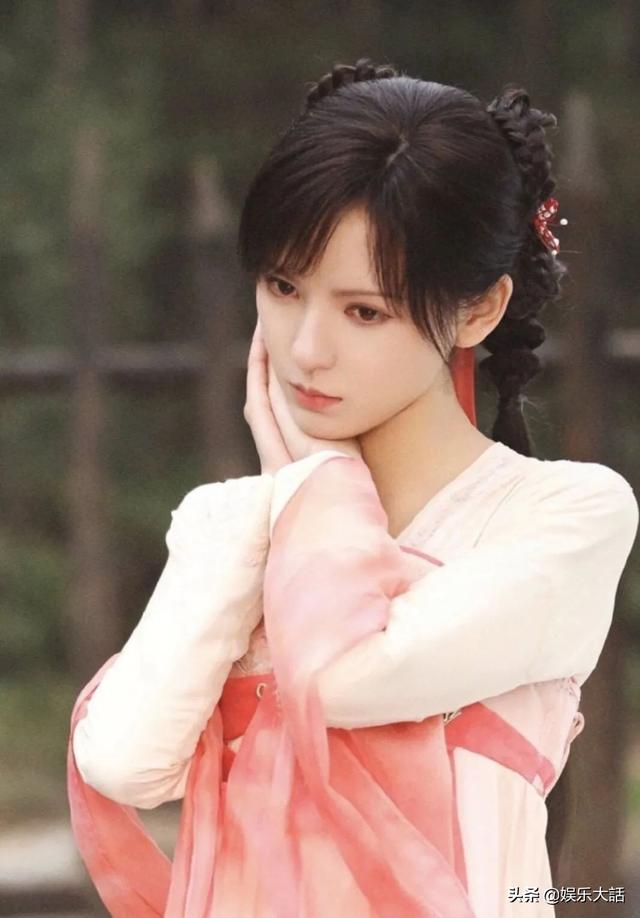 24小时|上线不到24小时就拿下热度榜《琉璃》惊艳观众只需三集半