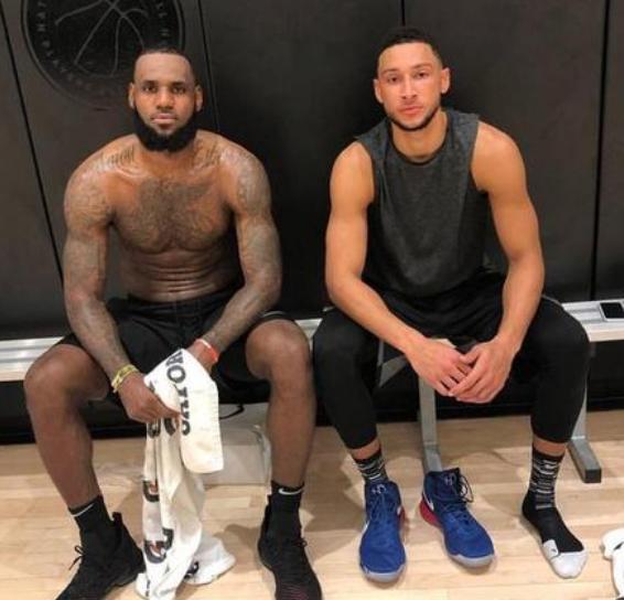 35歲的詹姆斯肌肉依舊強悍，碾壓年輕球員，希臘怪獸也不是對手啊！-黑特籃球-NBA新聞影音圖片分享社區