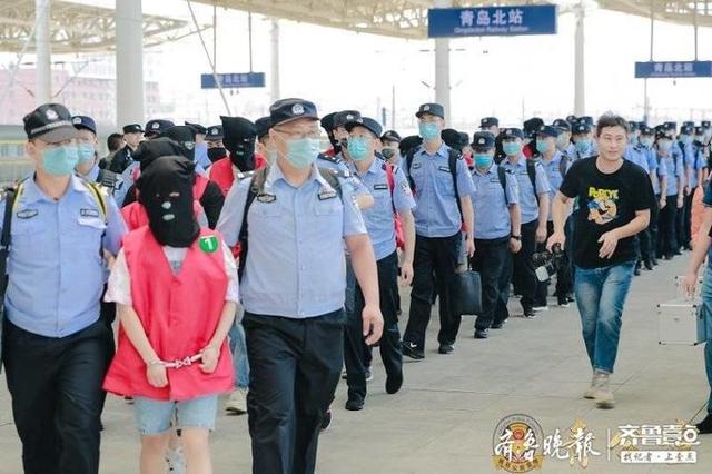 主播|121名美女主播被押解回青岛 120余涉案人员被押解回青