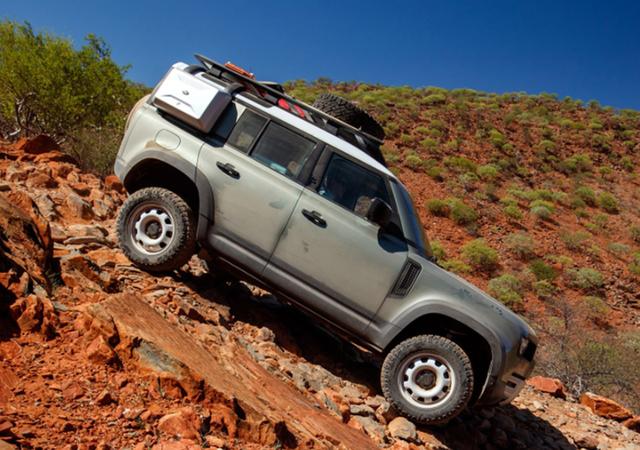 ȫ��·����ʿ �ɶ����ʳ�չ��һ���ȳ��� ԽҰ���Եĸ���