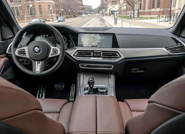 宝马X5火了！比奔驰GLE气派，3.0T爆340马力+8AT，百公里加速5.5s