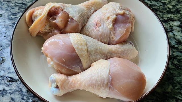 柠檬鸡，好吃又开胃的一道美食，做法简单香味浓，天热吃正好