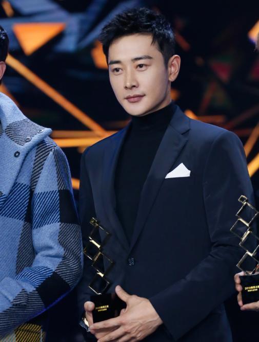 9年前，传被苗圃甩，迎娶唐嫣，揭罗晋黑白头像“藏”着的秘密