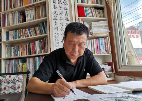 湖北黄梅诗人：防汛抗洪，举笔作诗数千首，弘扬时代正气