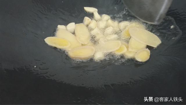 6斤鸭，一个客家地道美味做法，配料简单，出锅香气十足越吃越香