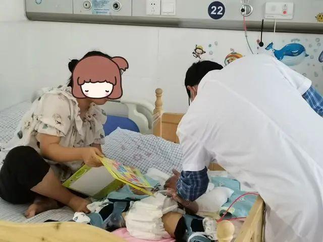 始料未及!一家俩先髋儿,不可侥幸避筛查,髋关节发育不良需早治