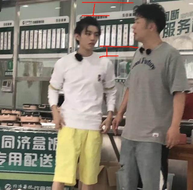 王俊凯杜海涛合体录《中餐厅4》，对比二人身高