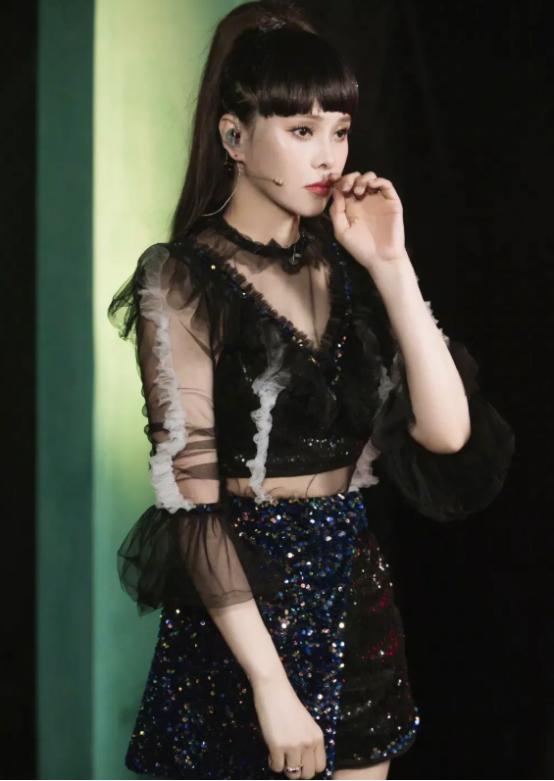 30+张雨绮，40+宁静，50+伊能静，一个比一个性感有料，太飒了