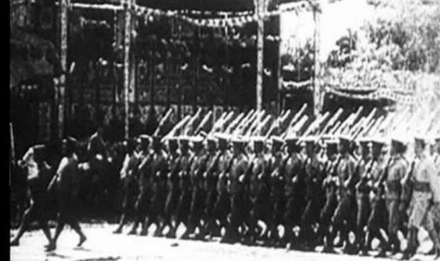 ​军阀混战多奇葩？万人对战仅死1路人，冲锋获