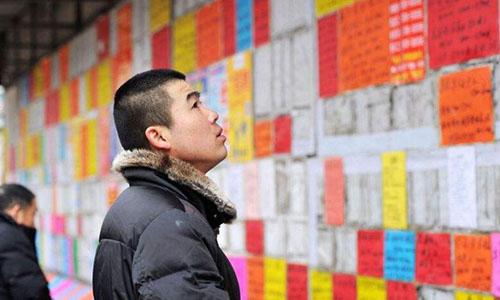 农民工“老龄化”凸显，年轻人不愿当农民工？