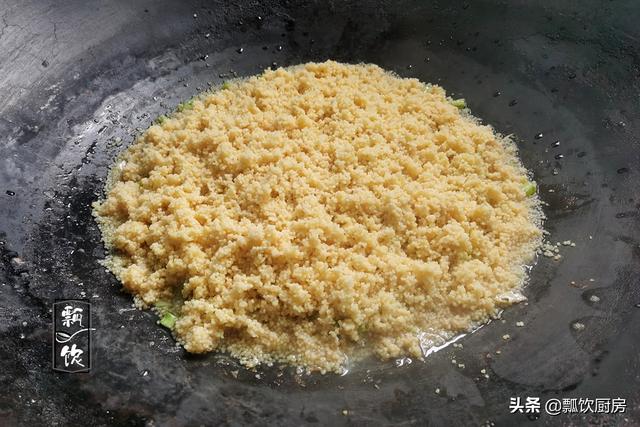 夏天吃这饭正当时，简单一焖好吃养胃，放开肚子吃都不担心血糖值