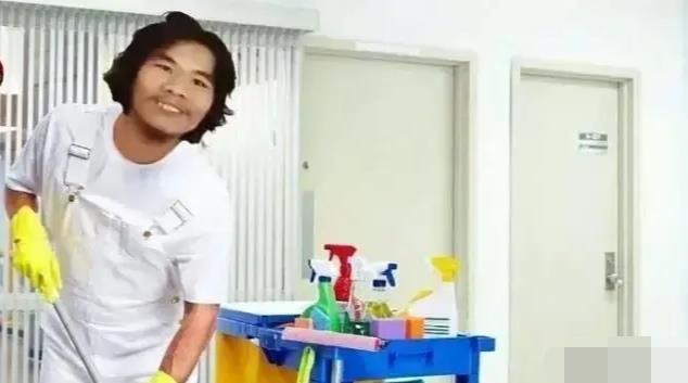 出狱后拒绝1500万年薪：这个偷电瓶车为生的男人，打了多少人的脸