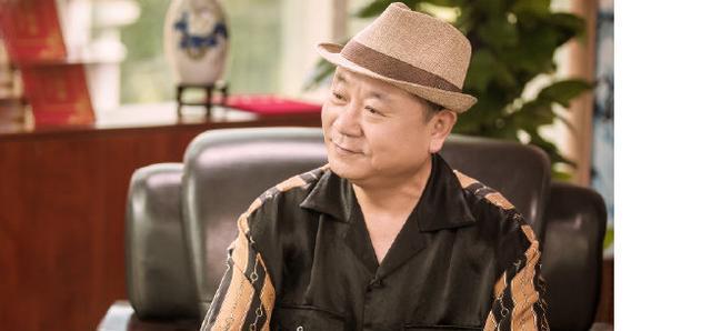 《刘老根3》药匣子泰国没白混，百万座驾傍身，混成老板模样