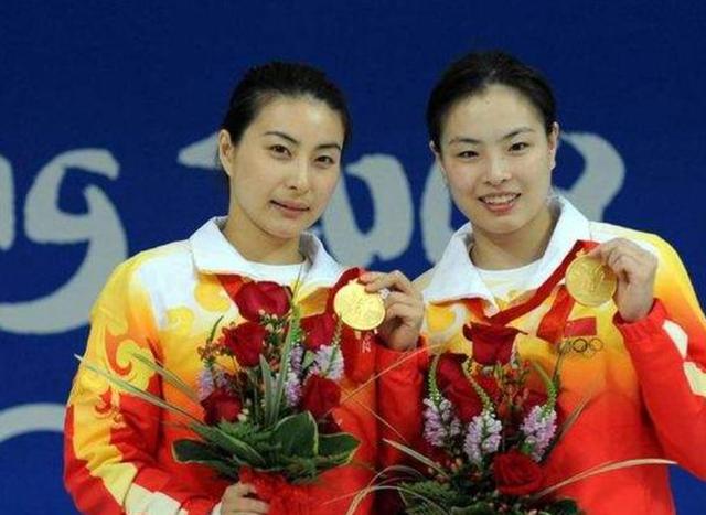 奥运冠军被骂\"土\"？吴敏霞霸气回应，幼