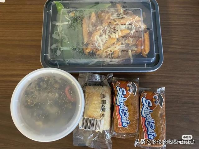 从国内回加拿大de隔离日记：隔离酒店每天吃的是这样的...