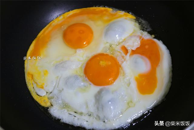 我家吃香菇，最喜欢搭配这食材，简单一炒，味道鲜美赛过吃肉
