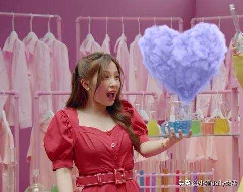 THE9新代言合照曝光，虞书欣和刘雨昕位置不变，