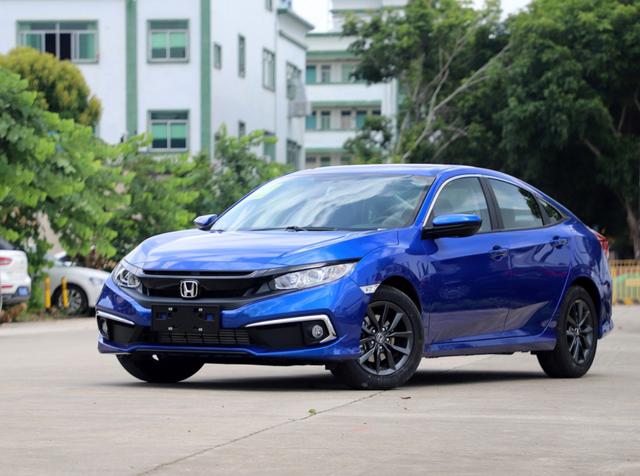 本田思域为何一直受年轻人的喜欢，随我来看一看