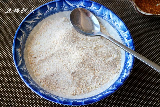 五花肉最简单的做法，一拌一蒸，不油不腻，孩子抢着吃