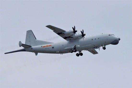 神秘空潜导弹高调亮相，制导系统领先世界，就