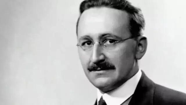 哈耶克：商业才是最大的公益