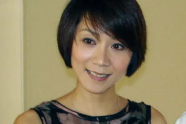 用7年逼退原配成功上位，嫁豪门不到3年，全身长肿瘤死丈夫怀中！