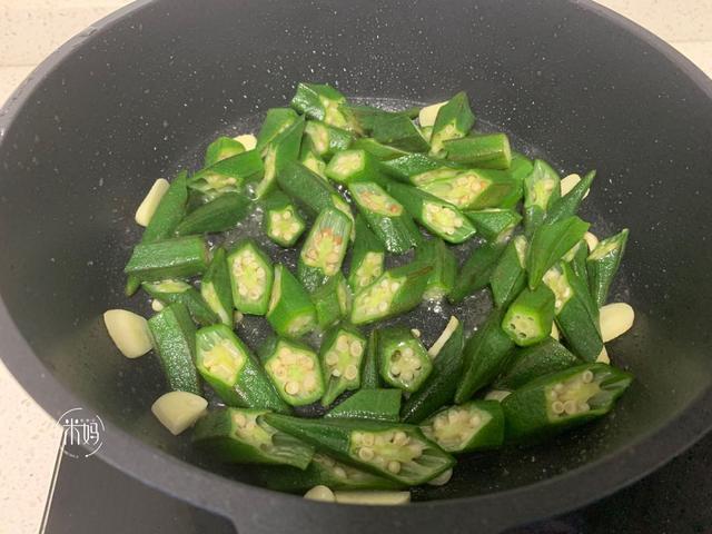 三伏天，它和鸡蛋天生一对，简单一炒清新好吃，给肉都不换