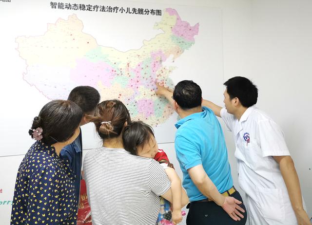 母亲的呼唤!保髋矫正千里求医,愿娃早日成为草原上跑马女汉子