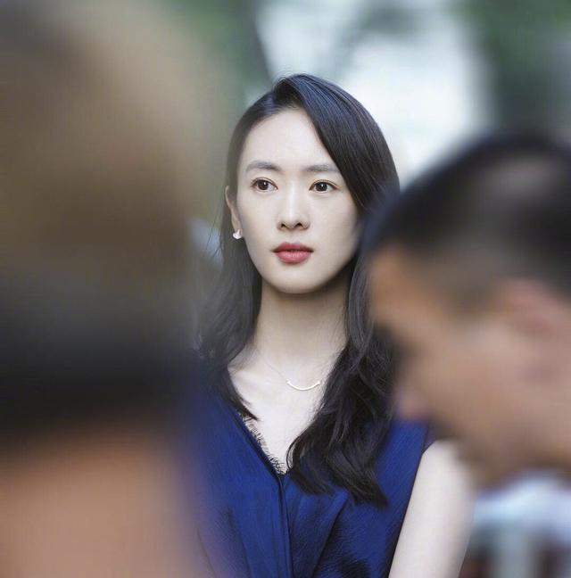 《三十而已》热播，除了被顾佳的双商折服，更种草了漂亮衣服