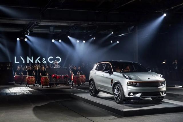 “我买了辆蔚来，却不敢发朋友圈……”