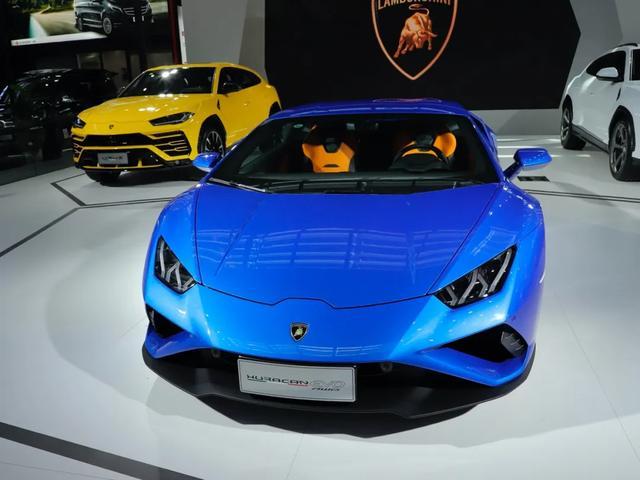 最“亲民”兰博基尼配5.2L V10自吸，这也许是你离它最近的一次