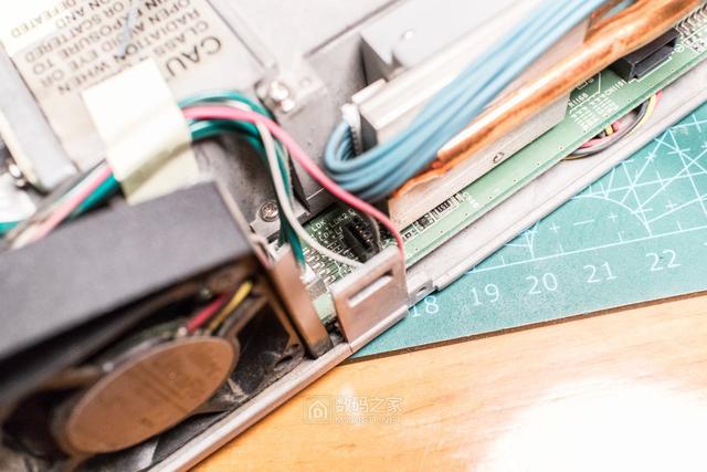 卡西欧CASIO激光+LED短焦投影仪UP50WN拆解，维修偏