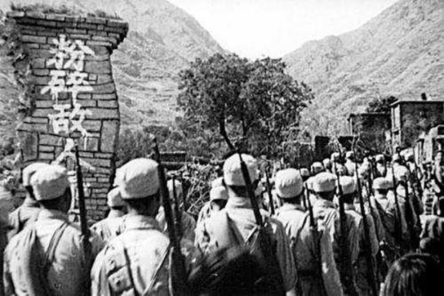 湖北一七旬农妇去世，28年后孙子无意中发现：奶奶真实身份不简单