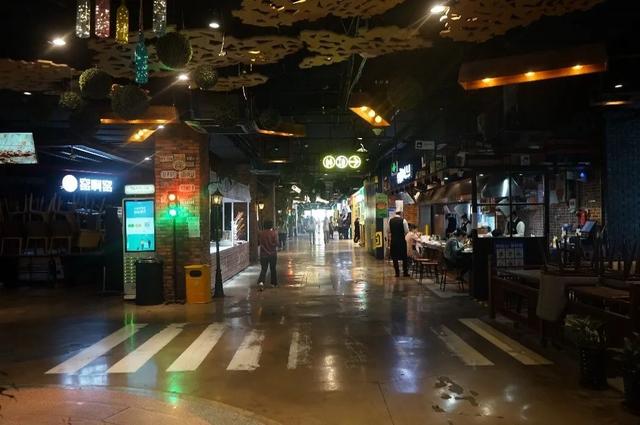 疫情下北京大学周边店铺的生存实况——亏损、