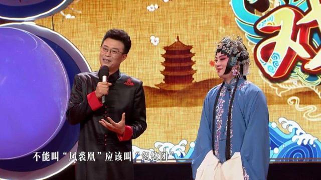 央视最有文化的主持人的妻子，冒死也要生儿育女，原来她只为报答