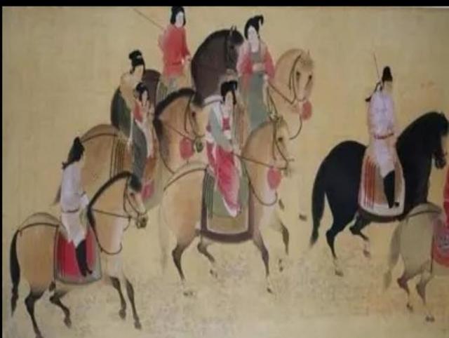 女性意识开始觉醒,她们的社会地位得到了提高,注重追求生活享受