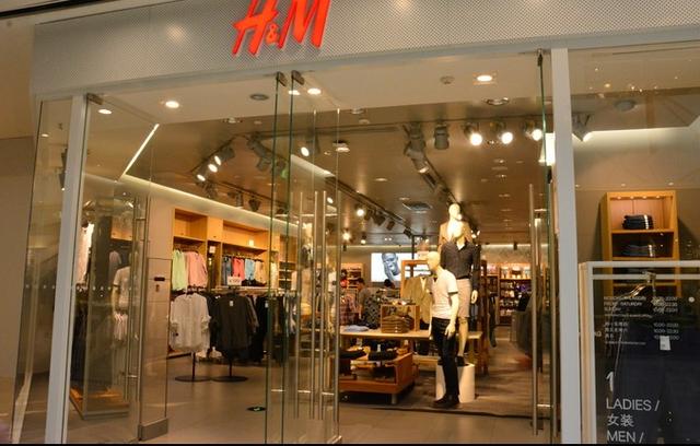 该服装\"巨头\"退出中国，曾有60吨库存，