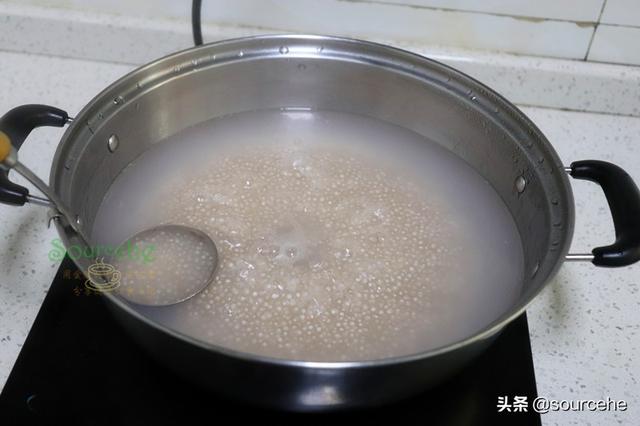 煮西米露时多加一步，5分钟就煮熟无白点，晶莹剔透，冰爽解渴