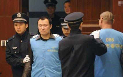 东北乔四爷的故事：为赶走“钉子户”，砍断自己一根手指！