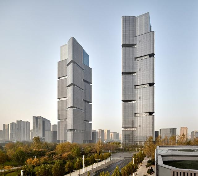 商业办公设计鉴赏 | 284m郑州天际线——双塔绿地中心