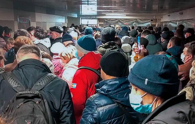 俄罗斯10天新增确诊病例逾3万例