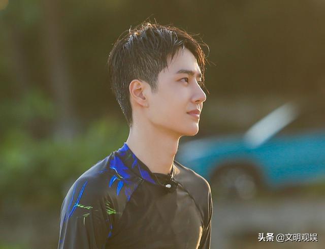 王一博踢馆《夏日冲浪店》，首次挑战便成功，