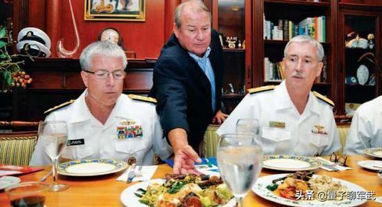 航母的食物饮水补给从何而来，怎么保存呢